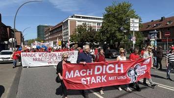 DGB-Kundgebung: Kampf für Arbeitsplätze und gegen Faschismus
