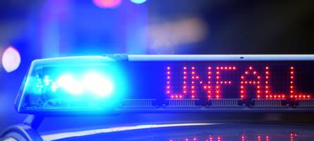 Motorrad-Unfall löst Stau auf der Bundesstraße B17 bei Augsburg aus