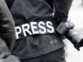 Angriffe von Rechtsextremen: Pressefreiheit: Deutschland fällt aus den Top Ten