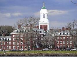 Das ist es, was sie verdienen!: Trump lässt Steuerbefreiung von Harvard Universität aufheben