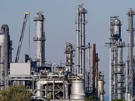 Konzern bekräftigt Jahresziele: BASF-Gewinn sinkt im ersten Quartal leicht