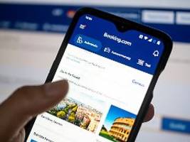 Reisen online buchen: Betrug auf Booking.com: So fallen Sie nicht darauf herein