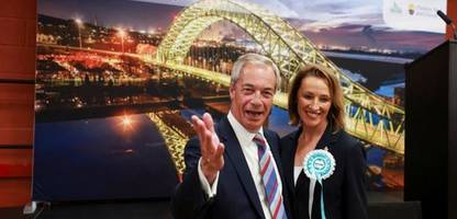 Großbritannien: Labour verliert Wahlkreis an Nigel Farages Reform UK