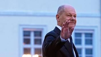 großer zapfenstreich für olaf scholz: ablauf, musikwahl, gästeliste