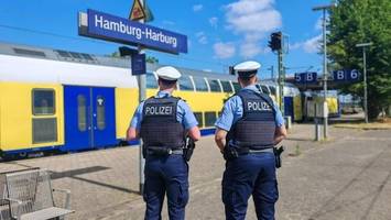 polizei schnappt notorischen schwarzfahrer  – und ist überrascht