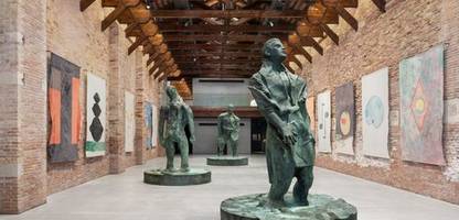 ausstellung von thomas schütte in venedig: zarte zeichnungen
