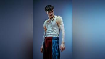 ESC 2025: Tschechien schickt Adonxs und sagt dem Puck Goodbye