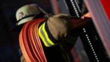 feuer: scheunenbrand greift über - rund 500.000 euro schaden