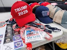 Falls er nicht vorher stirbt: Harvard-Professor hält dritte Amtszeit von Trump für realistisch