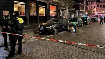 Explosion auf dem Kiez: Frau wird verletzt, Autos beschädigt