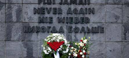 Befreiung vor 80 Jahren: Gedenken in Deutschlands erster KZ-Gedenkstätte in Dachau