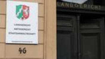 urteil: ehemann wollte schwangere frau ertränken - 13 jahre haft