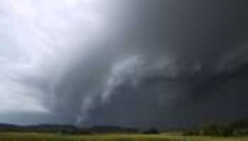Wetter: Wolken, Regen und Schneefall zu Wochenbeginn in Bayern
