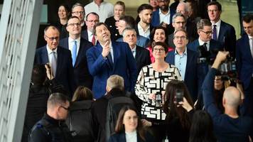 Schwarz-rote Regierung: So teilen sich die Parteien die Ministerien auf