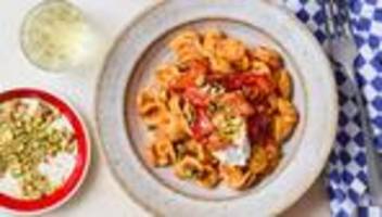 Paprika-Pistazien-Orecchiette: Jetzt gibt's was auf die Ohren