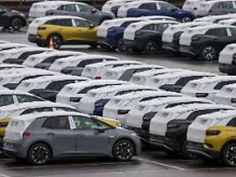 Tesla weiter schwach: Starker Anstieg bei Neuzulassungen von Elektroautos