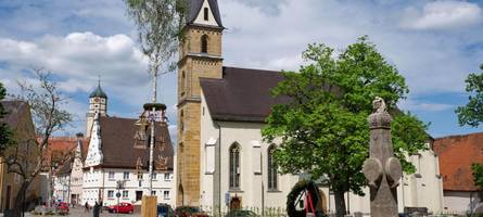 weil es sechs katholiken mehr als protestanten gibt: oettingen bekommt weiteren feiertag
