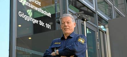 „Darf niemandem trauen“: Er arbeitet seit über 30 Jahren am Augsburger Landgericht