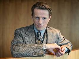 Alexander Scheer in Interview: Der Mensch an sich ist ein Monster