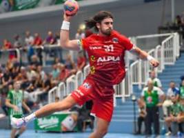Anschlag: Gegner böse verletzt: Handball-Profi wird nach Horror-Foul mehr als zwei Jahre gesperrt