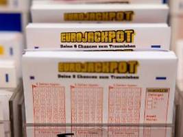 Gewinnklassen füllen sich: Millionengewinne für deutsche Tipper - Eurojackpot aber nicht geknackt