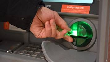 Trickbetrüger spionieren Pin von Senioren aus – Festnahme