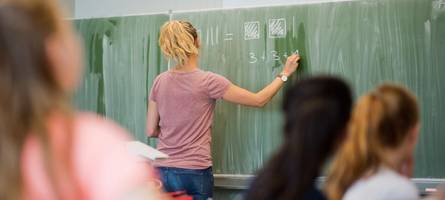 „Studium wie vor 30 Jahren“: Ausbildung für bayerische Lehrkräfte soll entstaubt werden