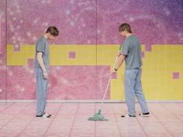 Theater: Telefon aus, keine Diskussion