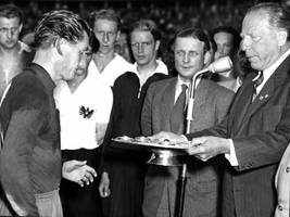 80 jahre kriegsende und der deutsche fußball: erst spät erwacht das gewissen