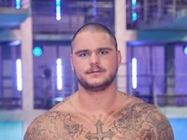 Alkohol-Rückfall auf Mallorca: Thorsten Legats Sohn Nico weist sich selbst in Klinik ein