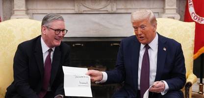 Zolldeal zwischen UK und USA: Der Coup des Schmeichlers-in-Chief