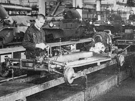 80 Jahre Kriegsende: Das Bekenntnis der Konzernchefs zur NS-Mitschuld ihrer Unternehmen kommt zum richtigen Zeitpunkt
