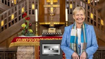 Bischöfe Fehrs und Bätzing: Werte der Demokratie verteidigen