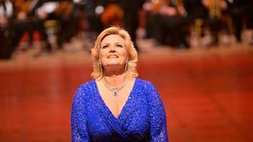 camilla nylund scheut in der elbphilharmonie kein risiko