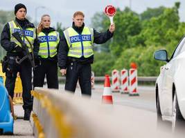 Illegale Migration: Wie sich Merz und Dobrindt in die Asyl-Klemme bringen