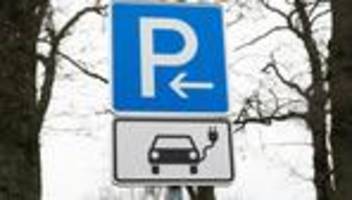 Elektro: Weitere Ladestandorte für E-Autos an NRW-Autobahnen