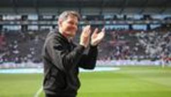 Fußball-Bundesliga: Vor Anpfiff im Ziel: St. Paulis Blessin hat nichts dagegen