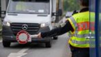 unerlaubte einreisen: noch keine zurückweisung an nrw-grenze