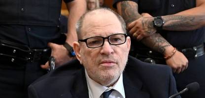 harvey weinstein: ex-model kaja sokola sagt vor gericht gegen ex-filmproduzenten aus