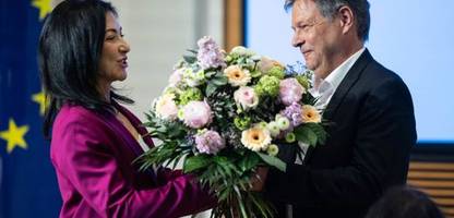 katherina reiche zeigt mit lob für robert habeck, wie demokratie funktionieren kann – kolumne