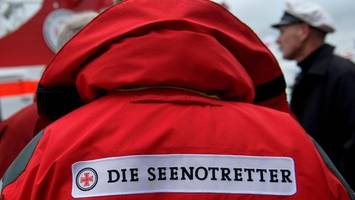 große Übung der seenotretter vor büsum