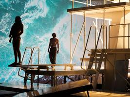 Theater: Wer springt, ertrinkt