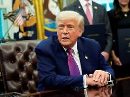 Buchen Sie Ihren Gratisflug: Trump drängt Migranten zur Selbstabschiebung
