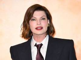 Einmal Supermodel und zurück: Das Chamäleon Linda Evangelista