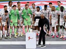 Was? Woher? Warum? Und wie?: Kompany überrascht mit Stargast bei Bayern-Meisterfeier