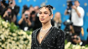 Dua Lipa in Hamburg: Buchhändler sucht Konzertbegleitung