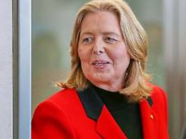 Bas will Beamte zur Kasse bitten: Union wettert gegen Rentenvorstoß von SPD-Ministerin