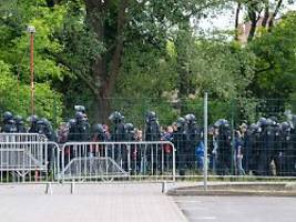 unverhältnismäßige gewalt: berliner polizei sorgt für Ärger bei fußball-bundesligist