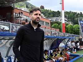 wechsel in die bundesliga?: irritierende sätze: trainer cesc fàbregas befeuert heiße spekulationen