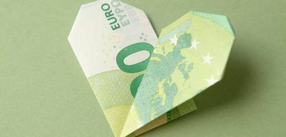 muttertag: ich will kein blumenbild, sondern geld - meinung